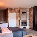 216 North 4* Ağva