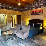 216 North 4* Ağva