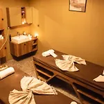 Otel 216 North