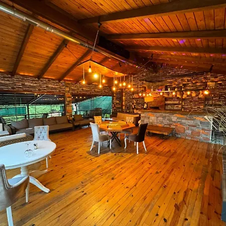 216 North 4*
